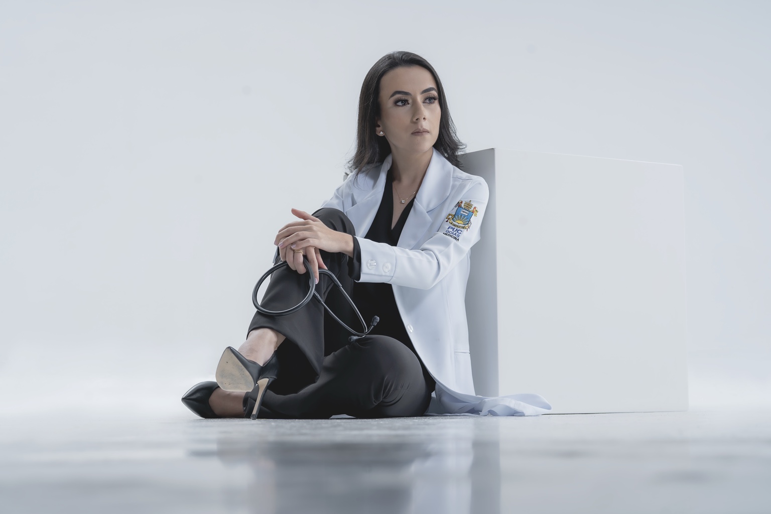 Dra. Thatyana Siqueira, nefrologista em Goiânia